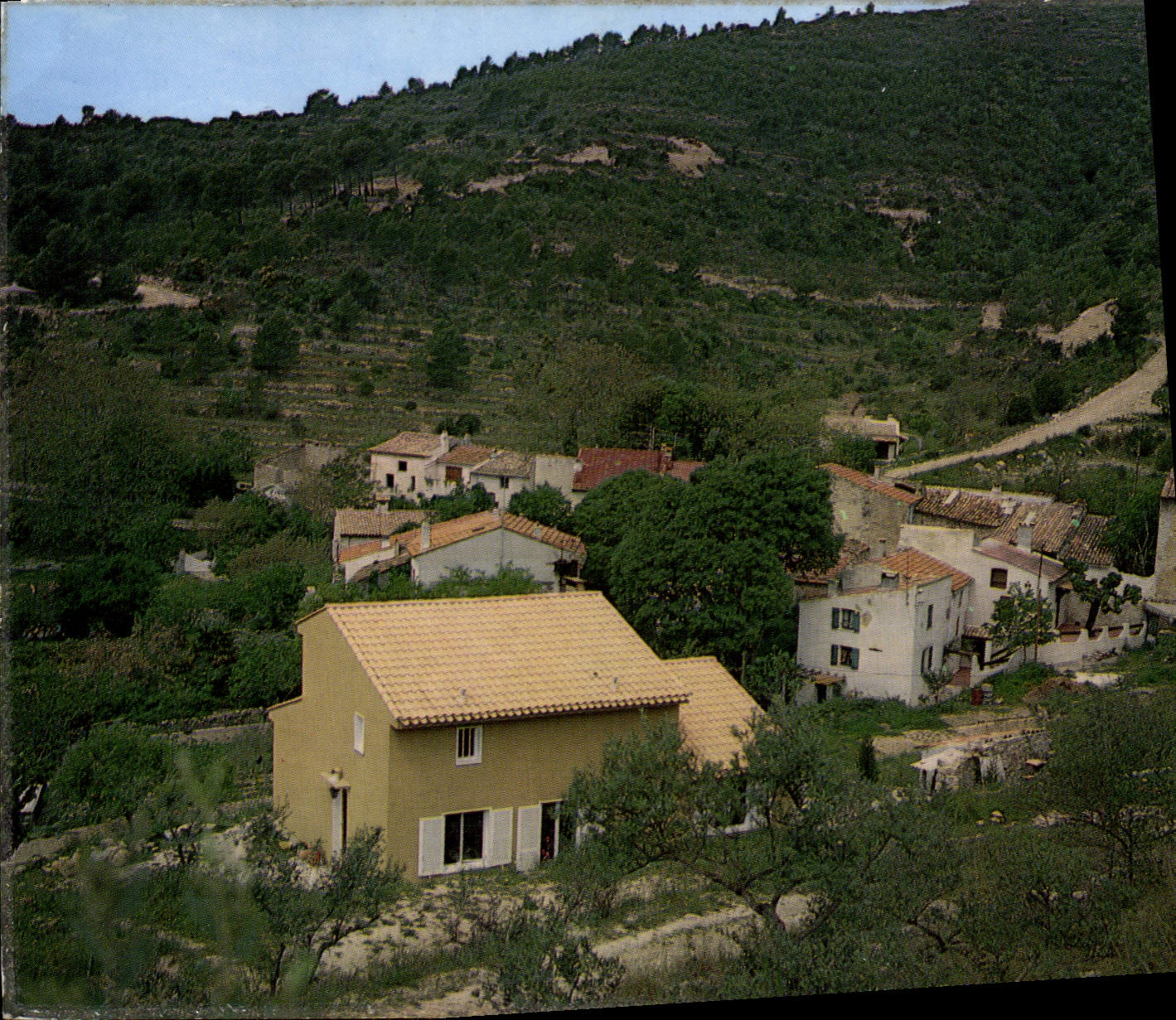 CPSM Cuers Le Hameau de Valcros