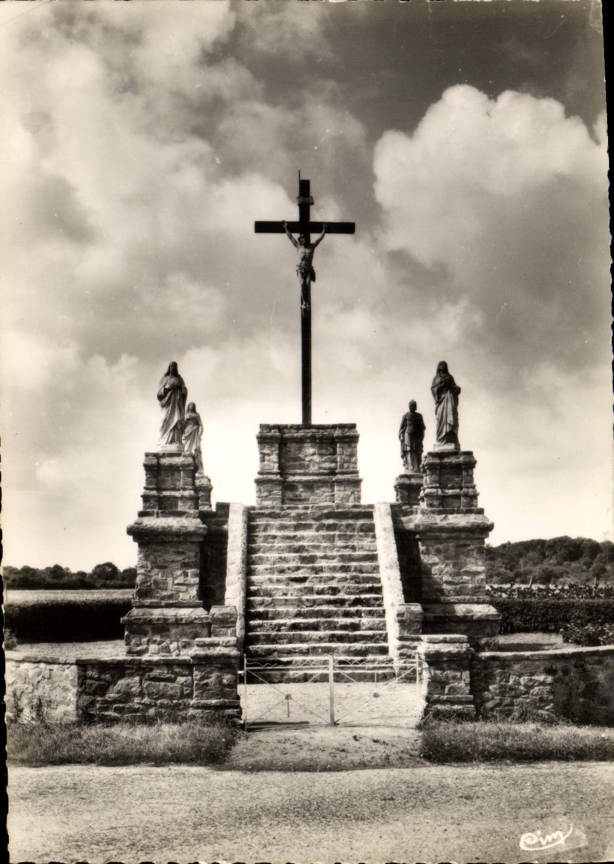CPSM Frossay L Inf Calvaire de la Croix St Felix
