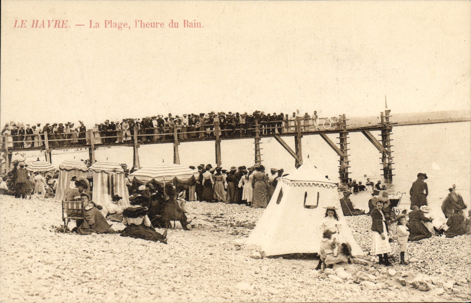 CPA Le Havre la plage l'heure du Bain 