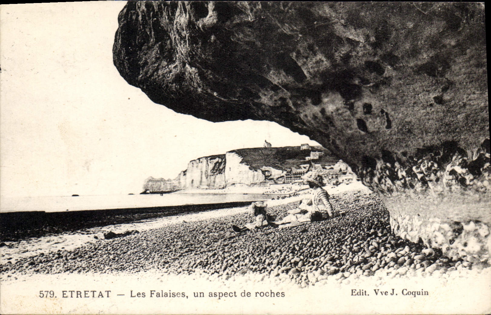 CPA Etretat les Falaises un aspect de roches