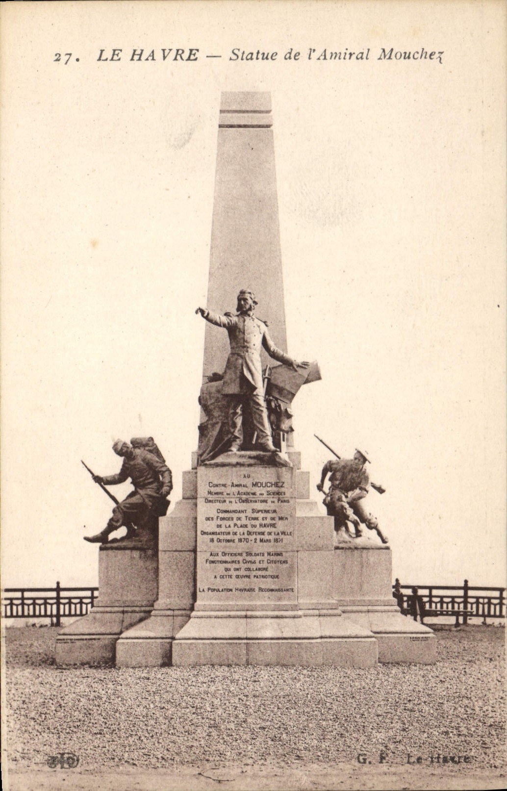 CPA Le Havre statue de l'Amiral Mouchez 