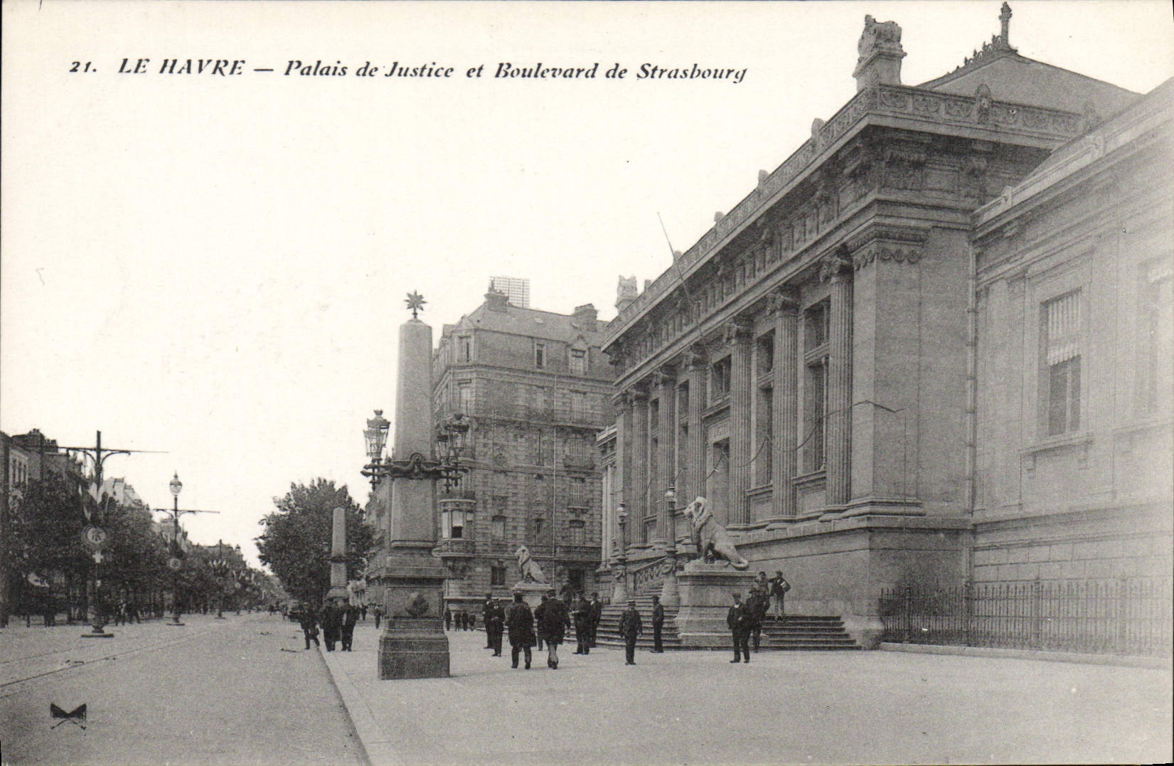 CPA Le Havre palais de justice et boulevard de Strasbourg