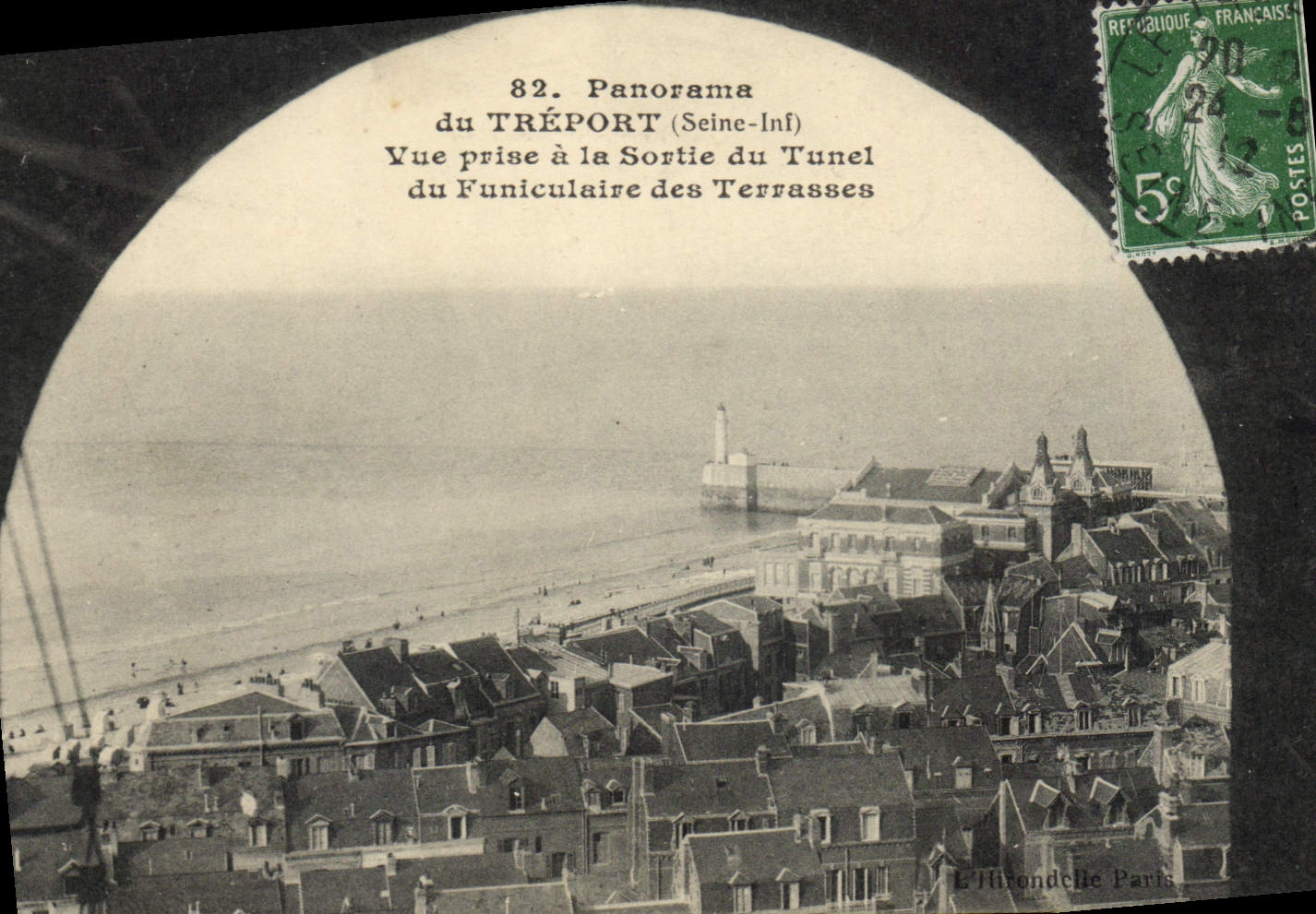 CPA Panorama du treport Seine Inf vue prise a la sortie du Tunel du Funiculaire des Terrasses 