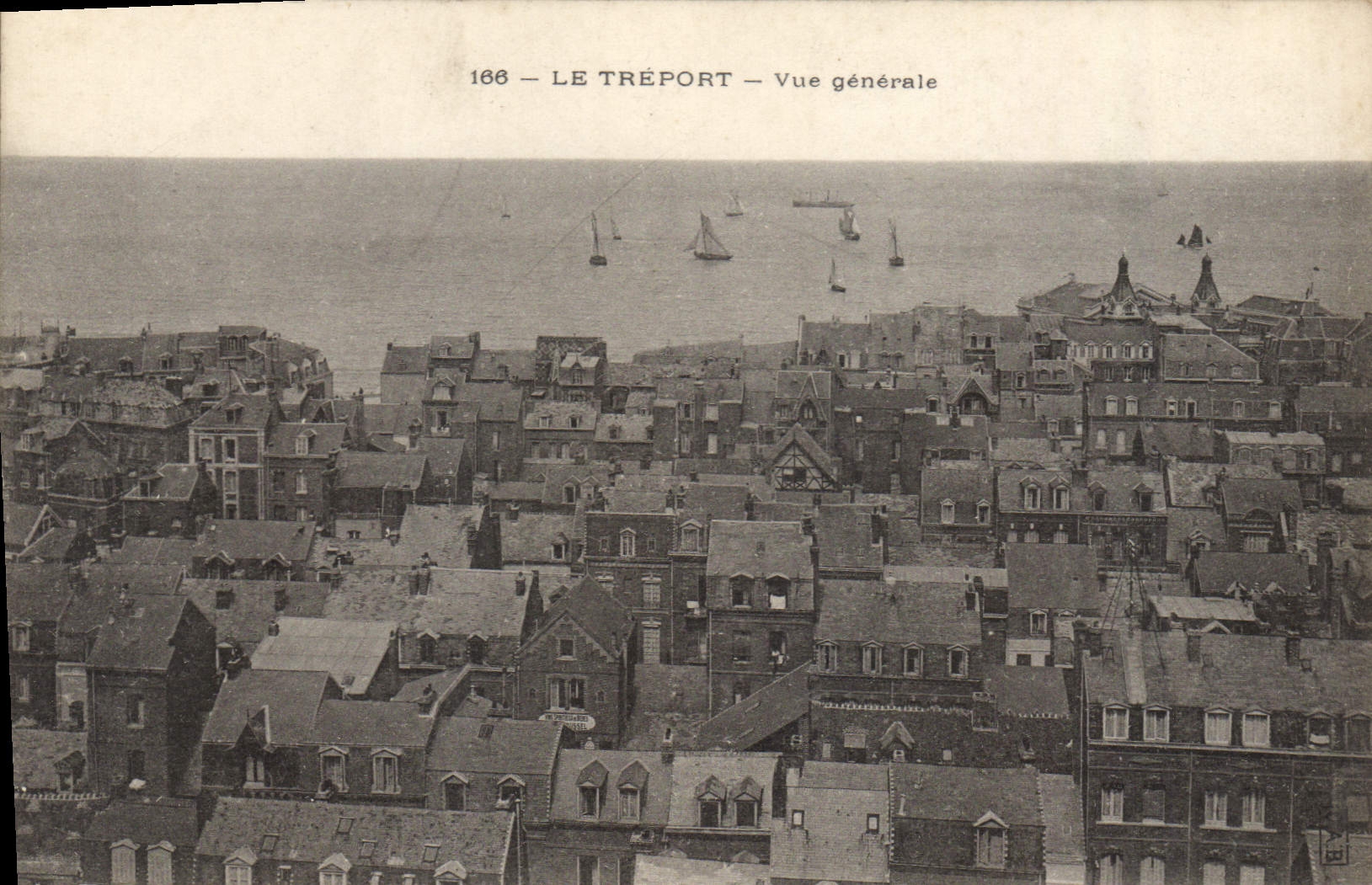 CPA Le Treport vue generale 