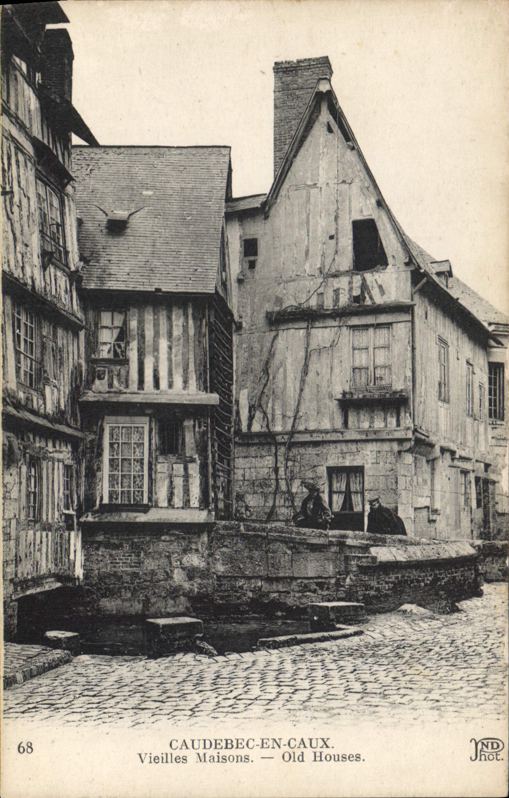 CPA Caudebec en Caux Vieilles maisons 