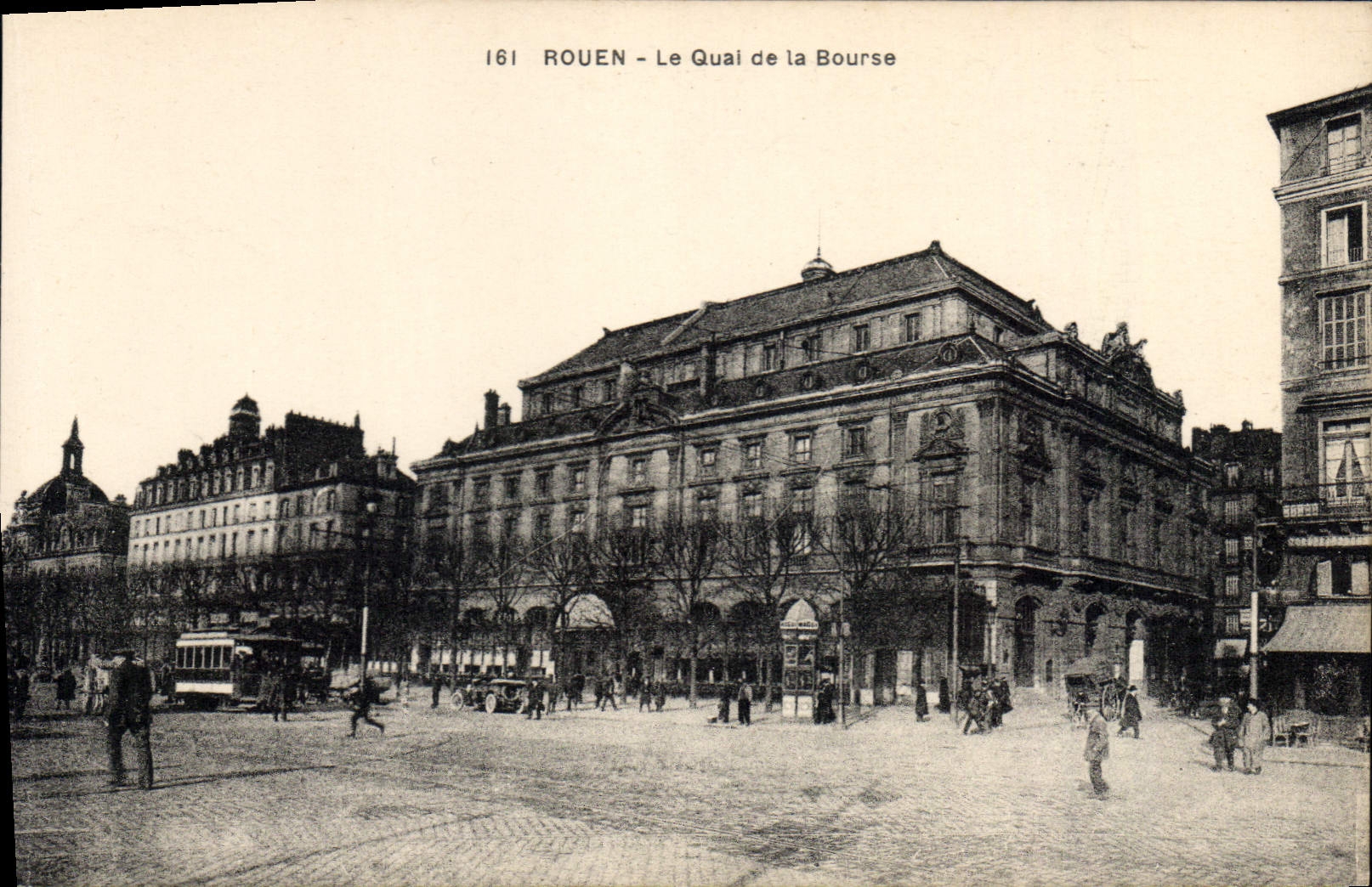 CPA Rouen le Quai de la Bourse 