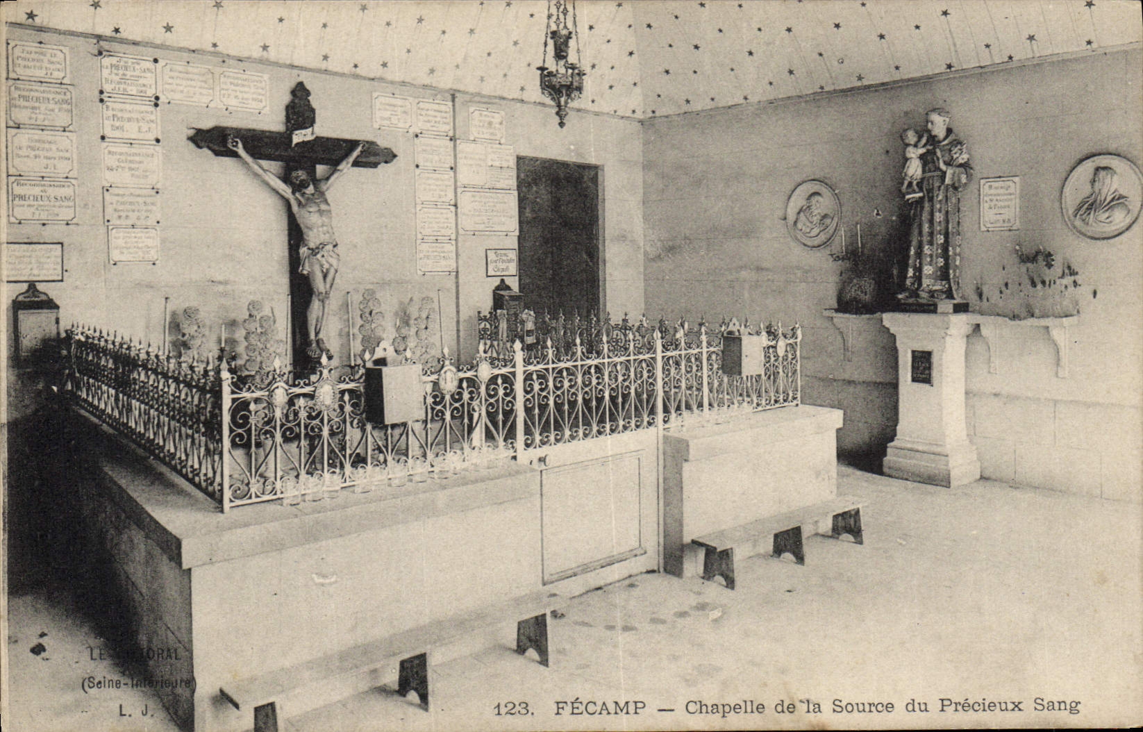 CPA Fecamp chapelle de la source du Precieux Sang 