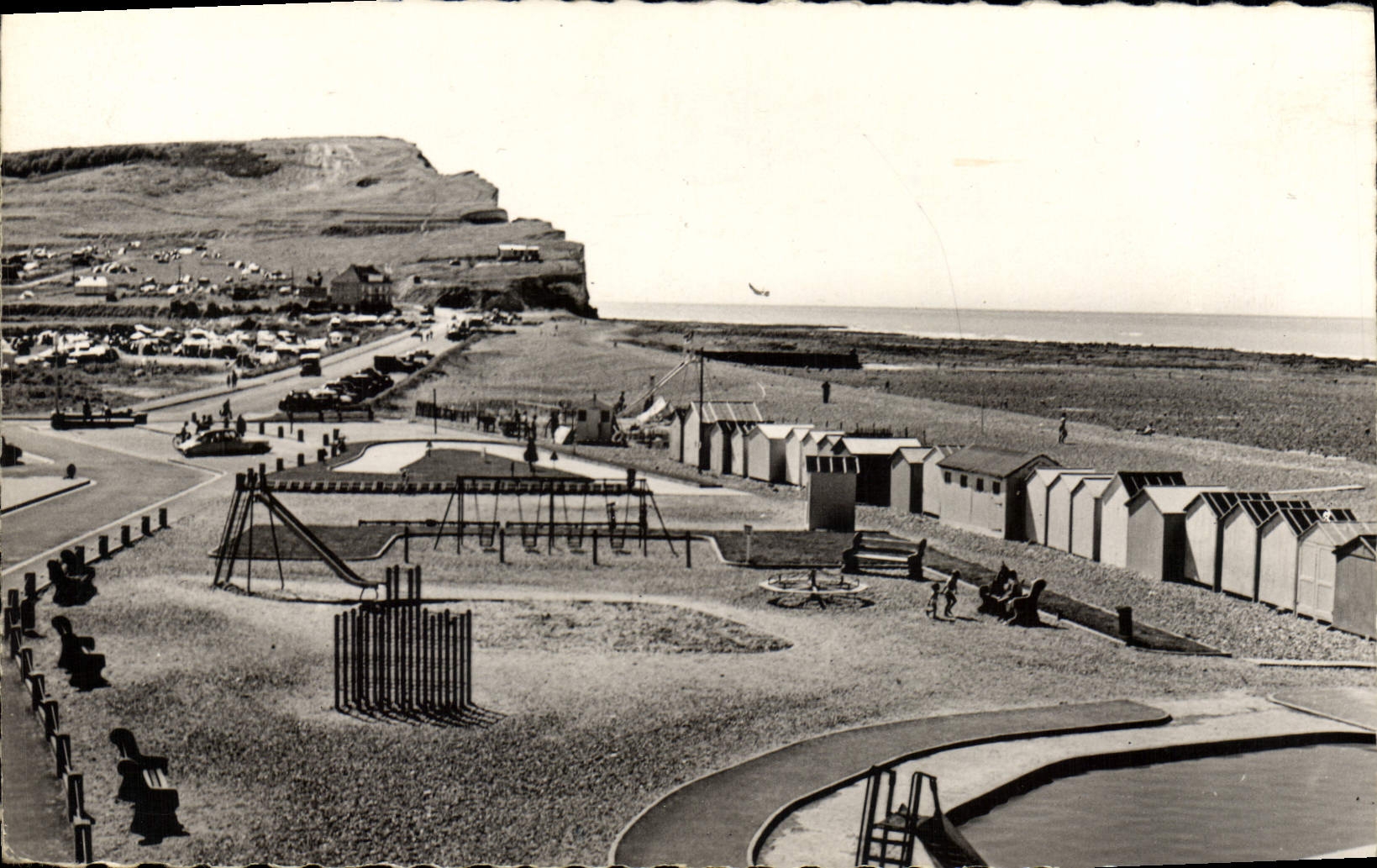 CPA Criel Plage S M vue generale les Jeux
