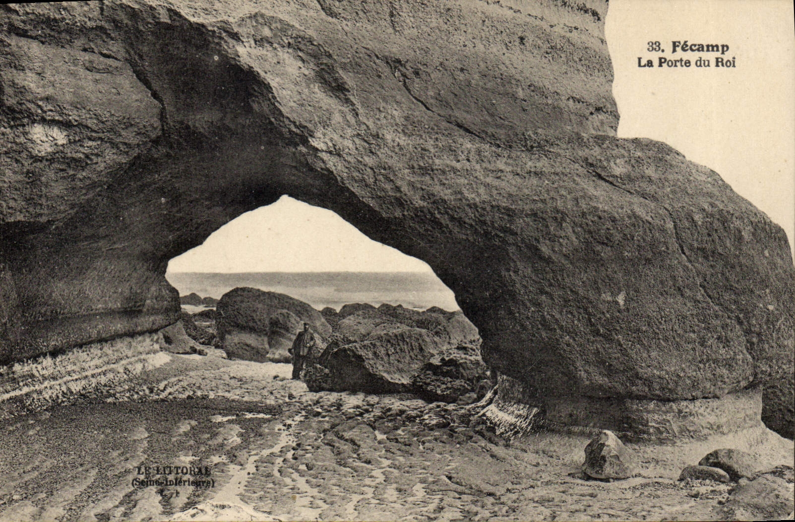 CPA Le Littoral Seine Inferieure Fecamp la port du Roi 