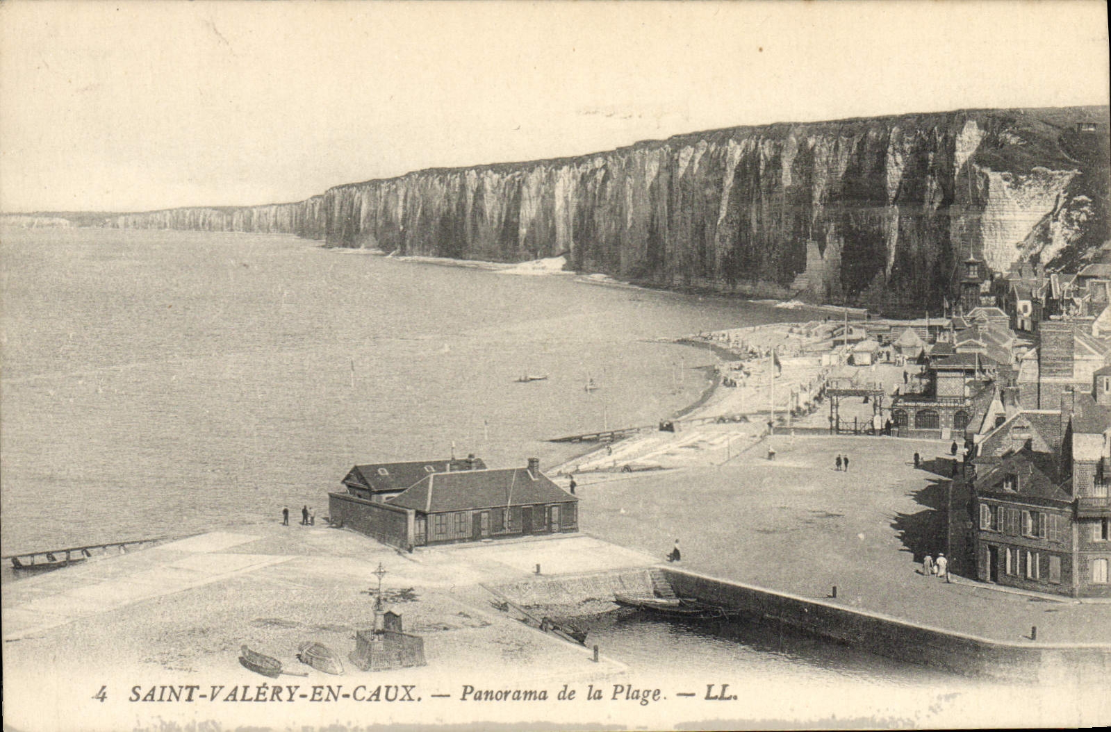 CPA Saint Valery en Caux Panorama de la Plage
