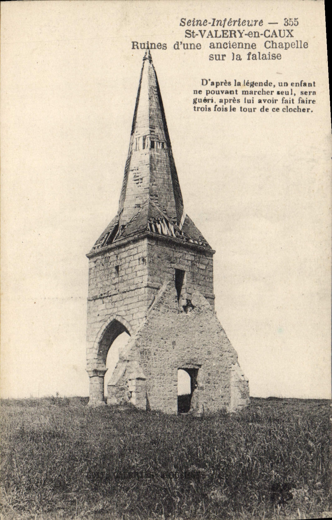 CPA Seine interieure St Valery en Caux Ruines d'une ancienne Chapelle sur la falaise