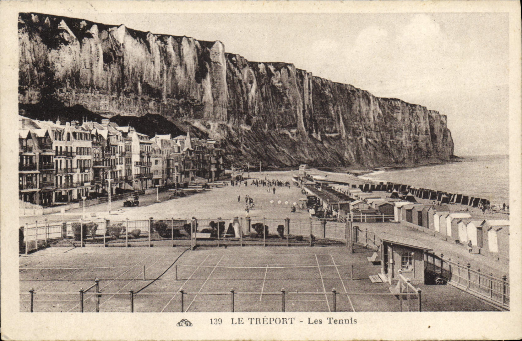 CPA Le Treport Les Tennis 