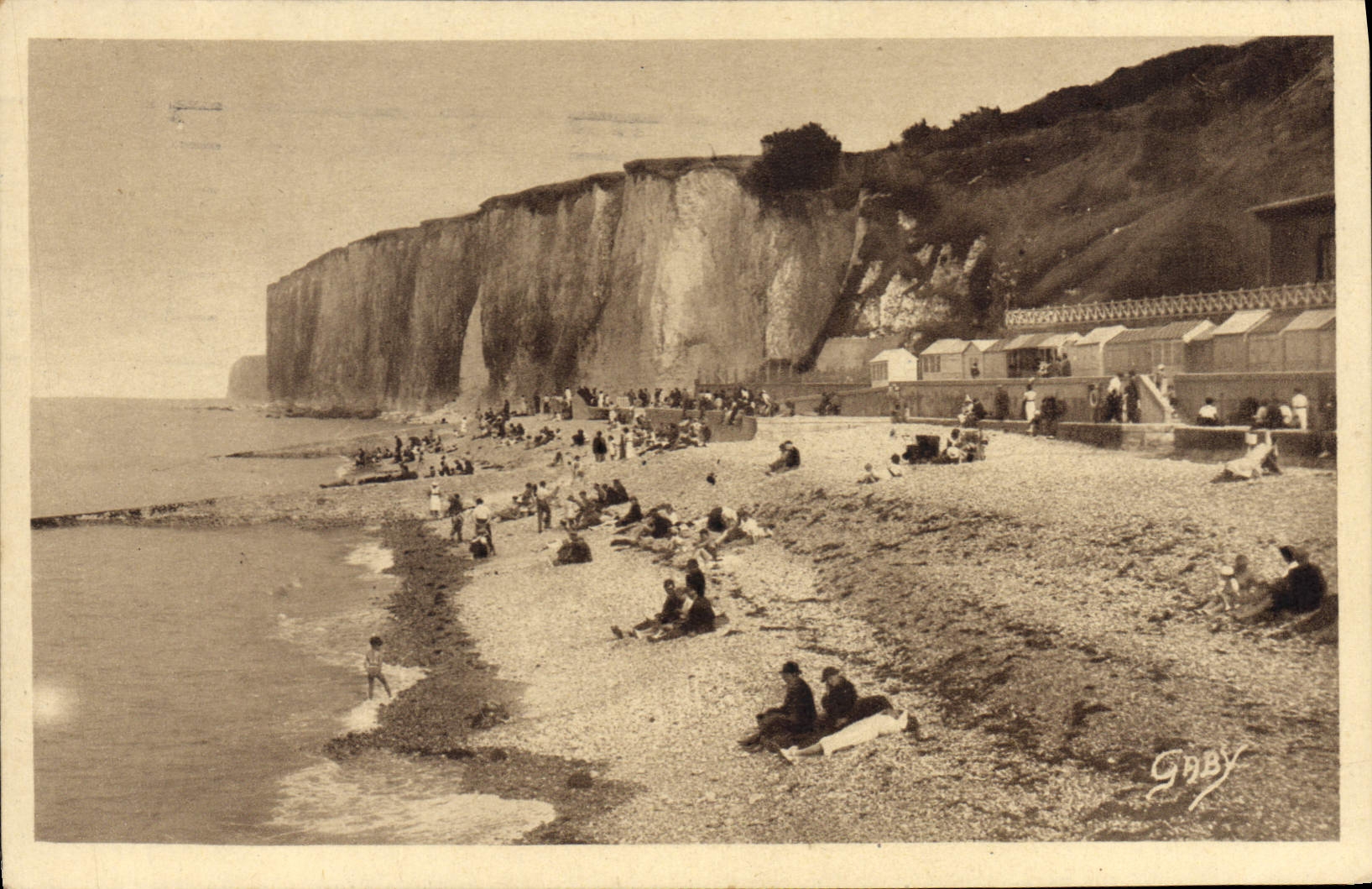 CPA Vaules les Roses Seine Inf La plage et la falaise 