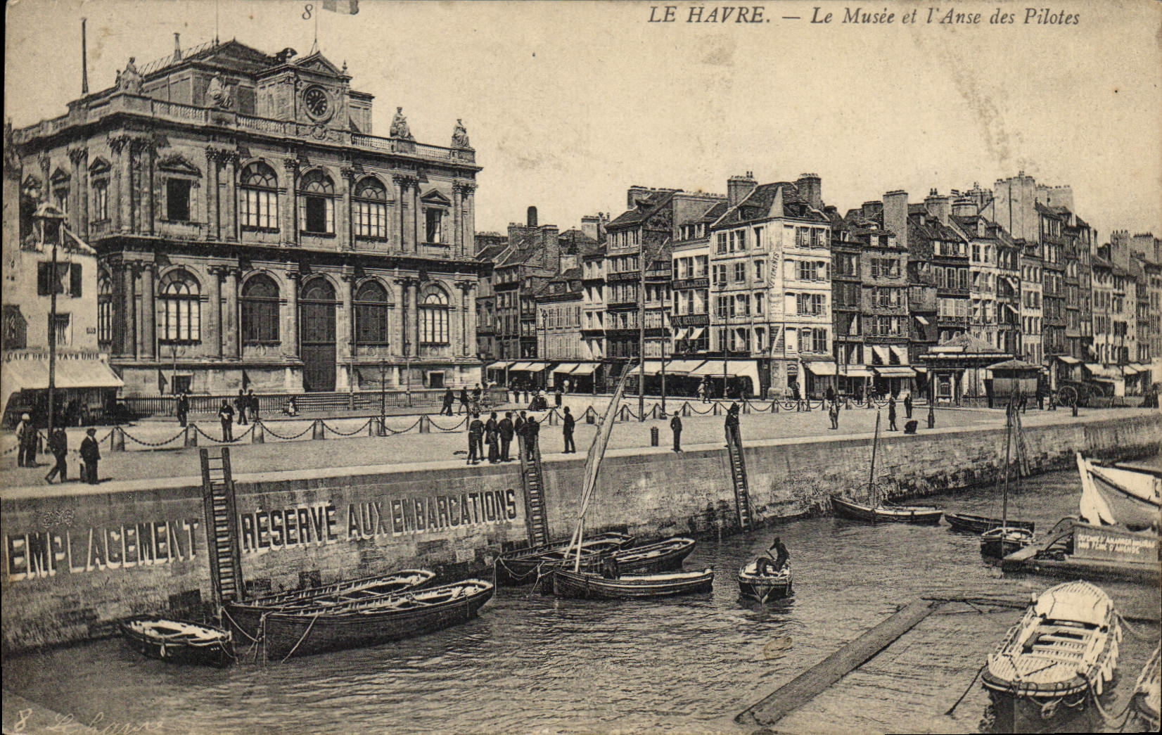 CPA Le Havre Le Musee et l'Anse de Pilotes