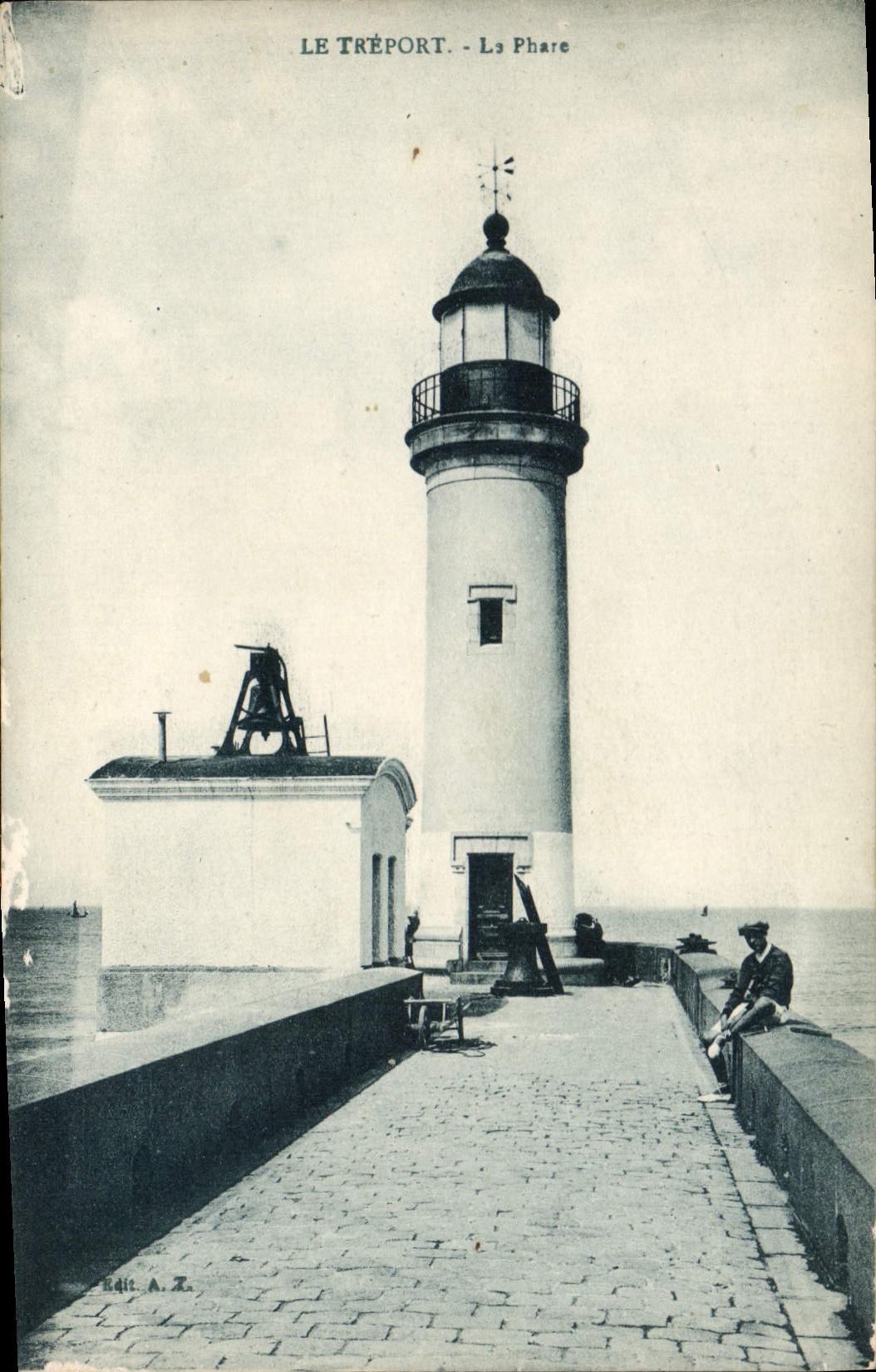 CPA Le Treport La Phare 