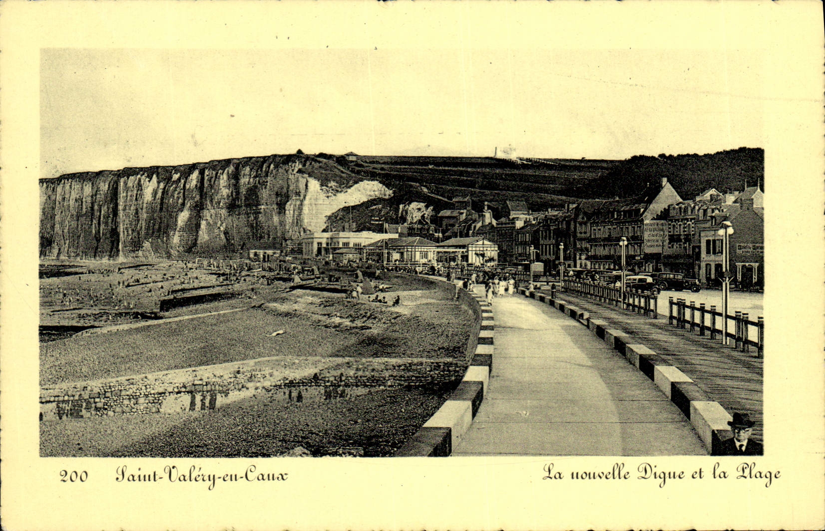 CPA Saint Valery en Caux La nouvelle Digue et la Plage 