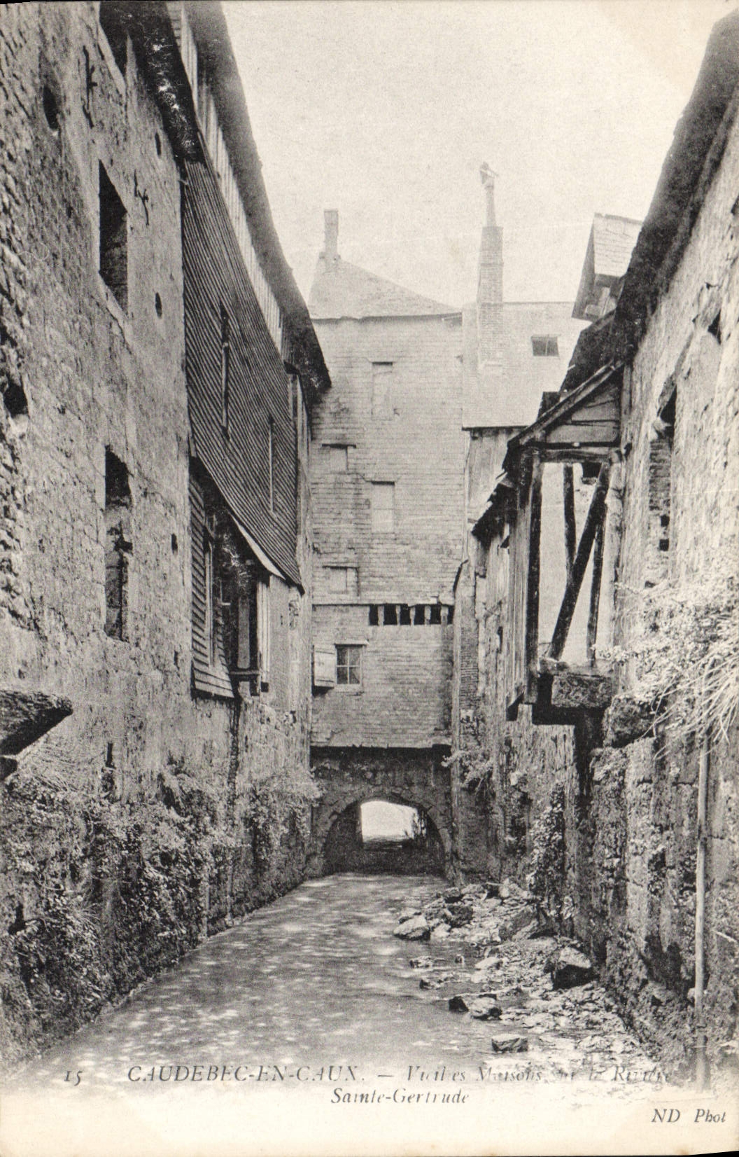 CPA Caudebec en Caux Vieilles Maisons Sainte Gertrude