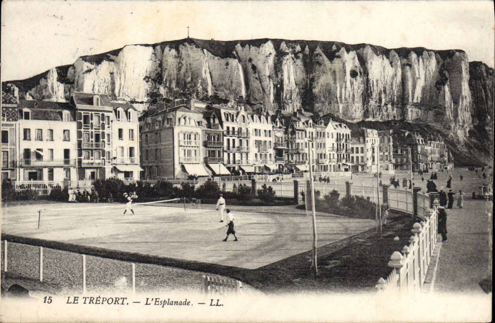CPA Le Treport l'Esplanade tennis