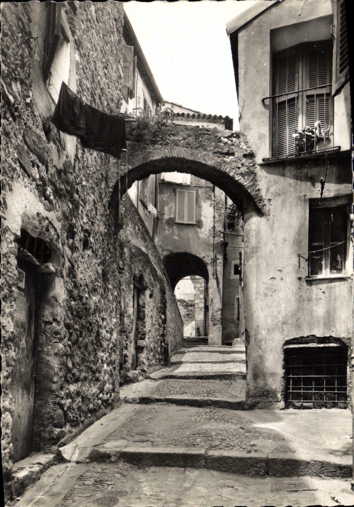 CPA La Cote d'Azur Vieux Menton Rue du vieux Chateau