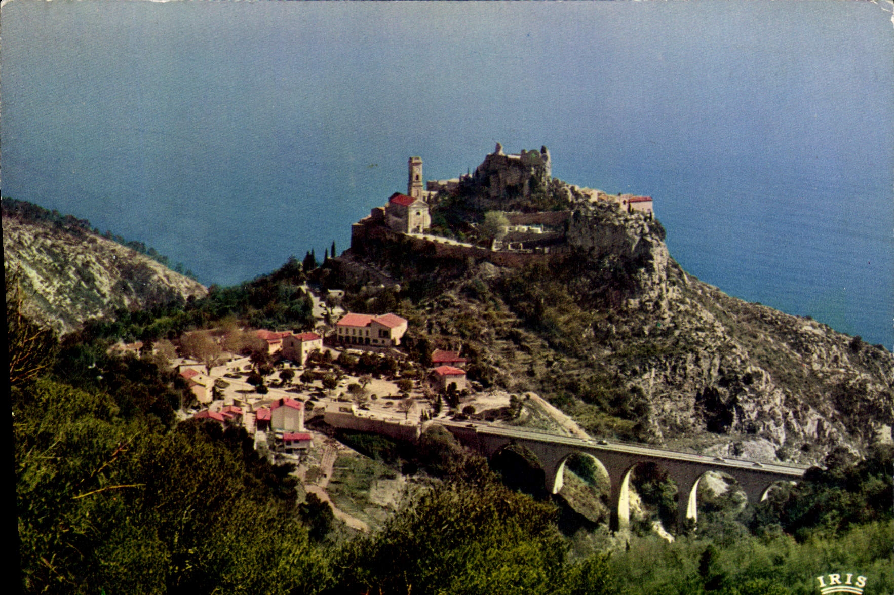 CPSM La Cote D'Azur Eze Village vu de la Grande Corniche