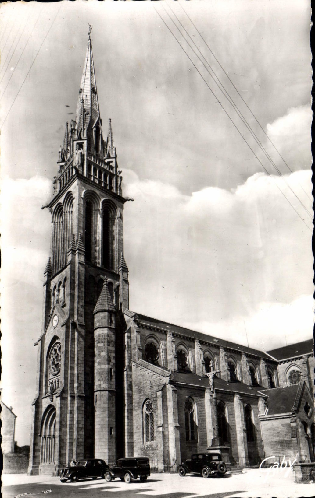 CPA Douarnenez Finistere L'Eglise 