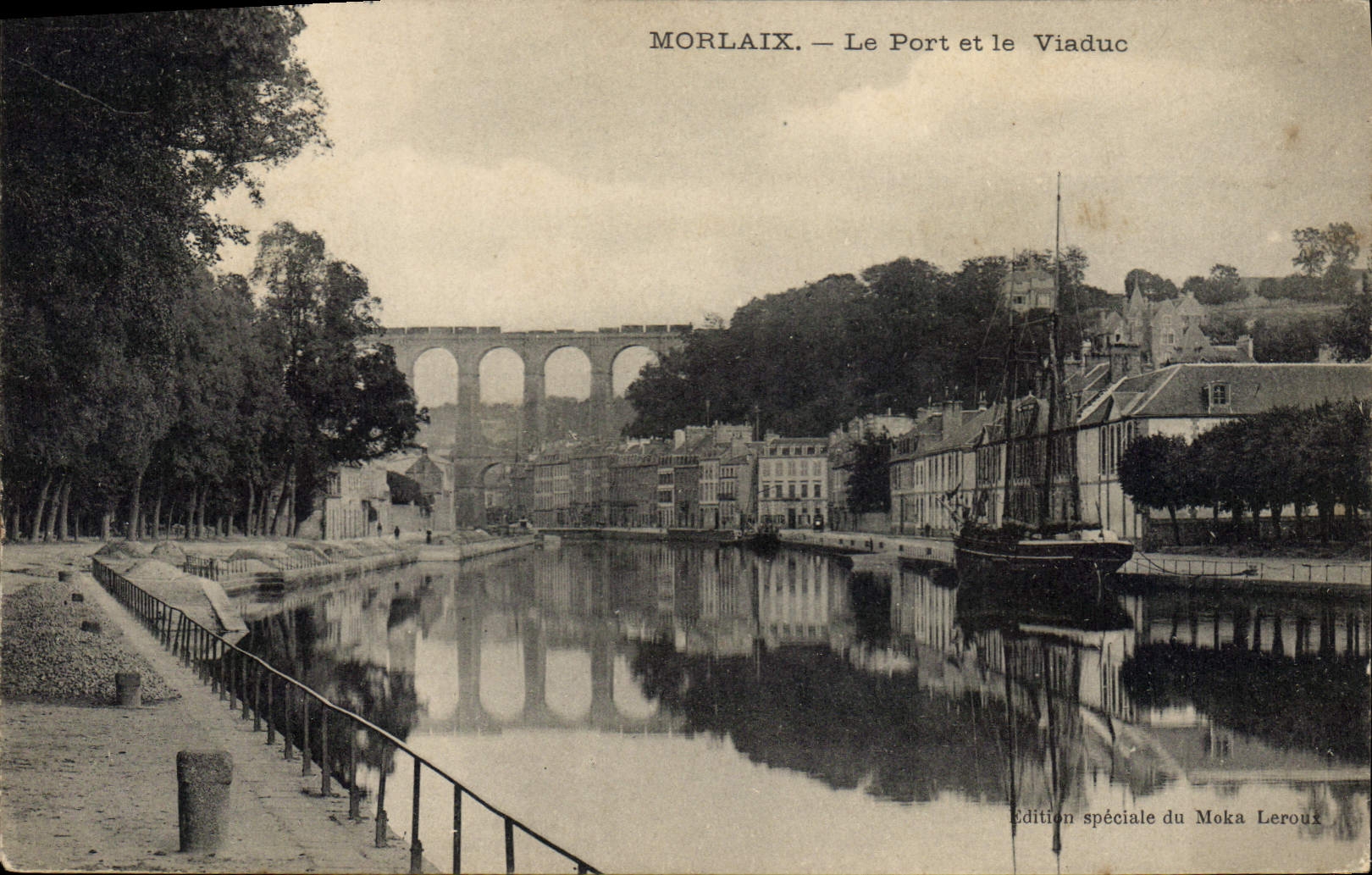 CPA Morlaix Le Port et le Viaduc 