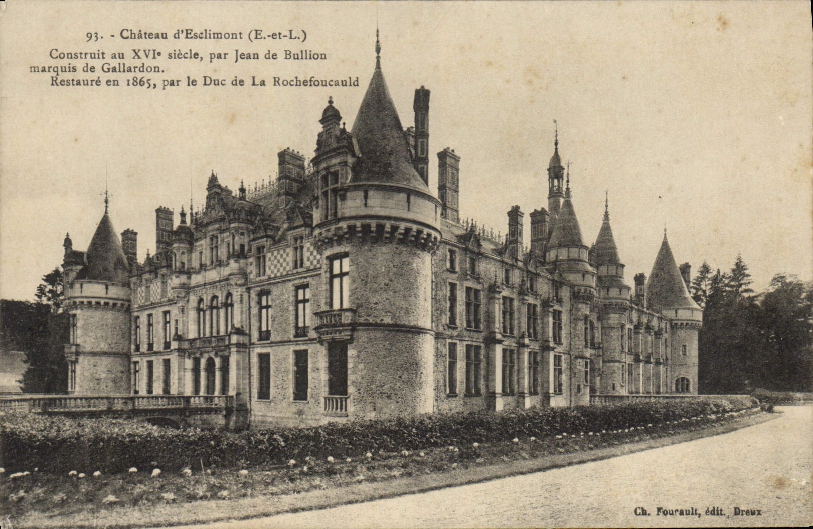 CPA Chateau d'Esclimont E et L construit au XVI siecle par Jean de Bullion marquis de Gallardon rest