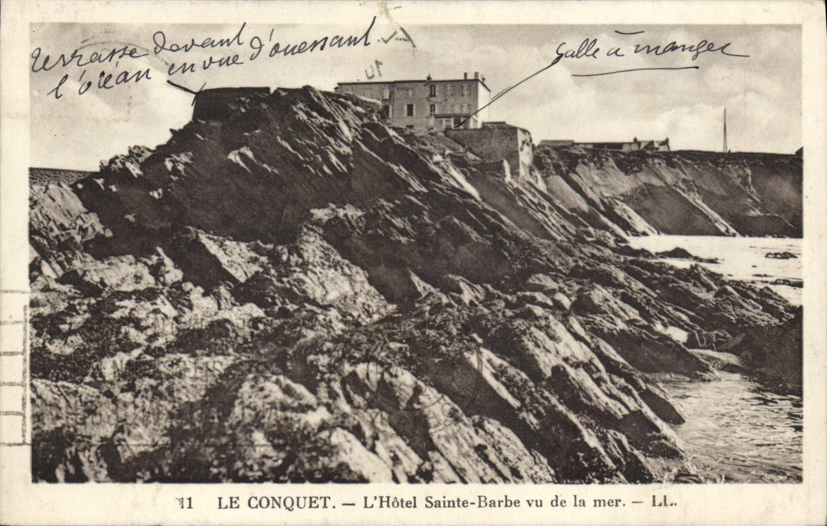 CPA Le Conquet l'hotel Sainte Barbe vu de la mer