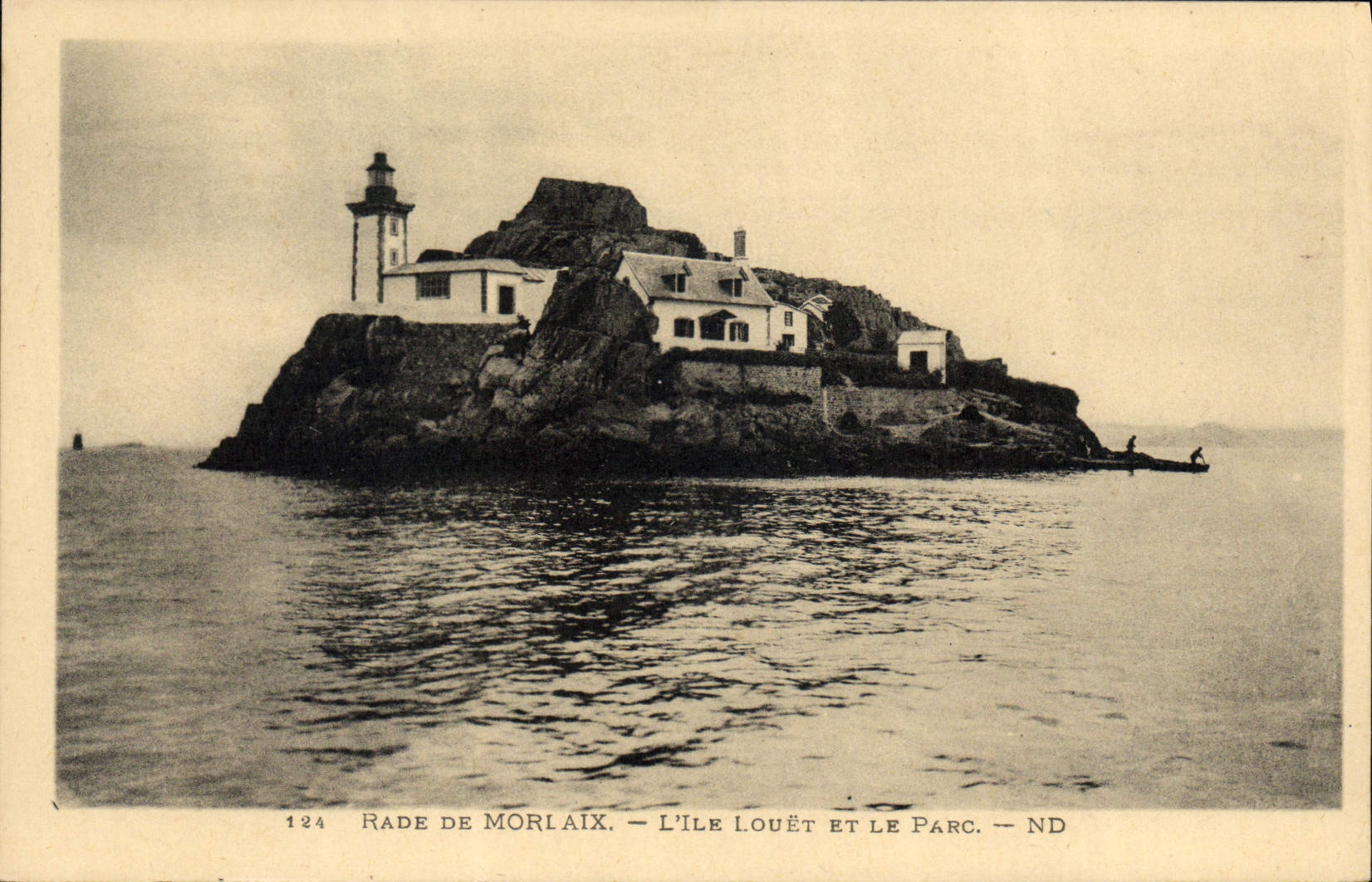 CPA Rade de Morlaix l'Ile Louet et le Parc