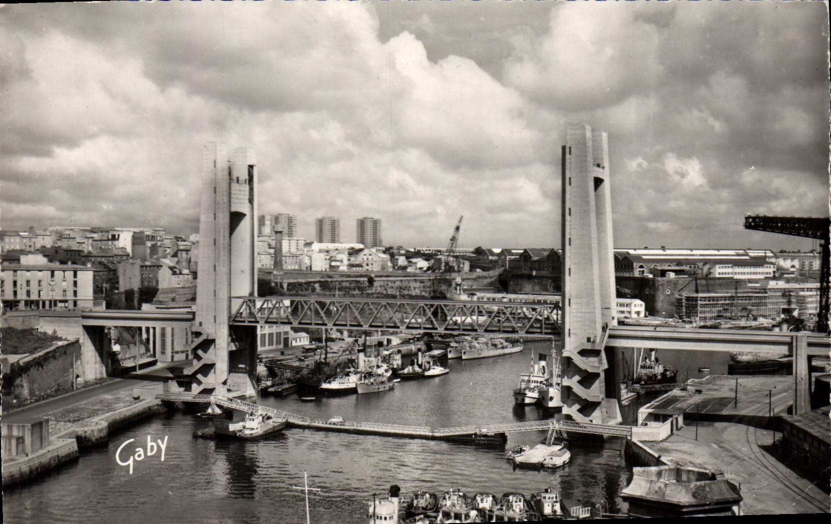 CPA Brest Finistere le Pont de Recouvrance sur le Penfeld 