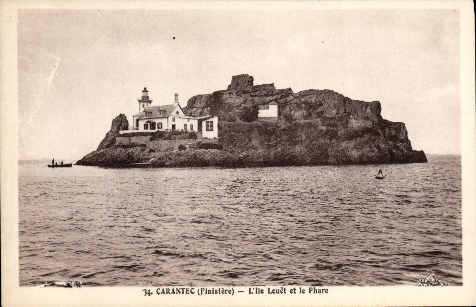 CPA Carantec Finistere l'Ile Louet et le Phare 