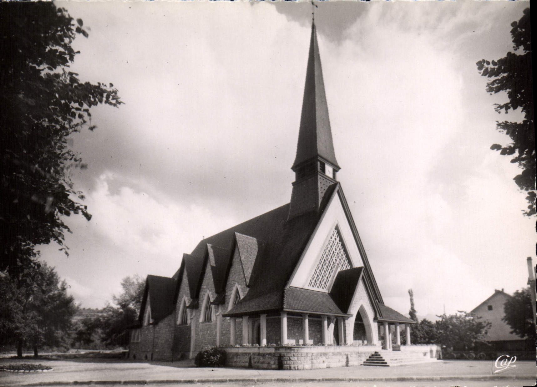 CPSM Env de Thonon Evian Vongy Notre Dame du Leman