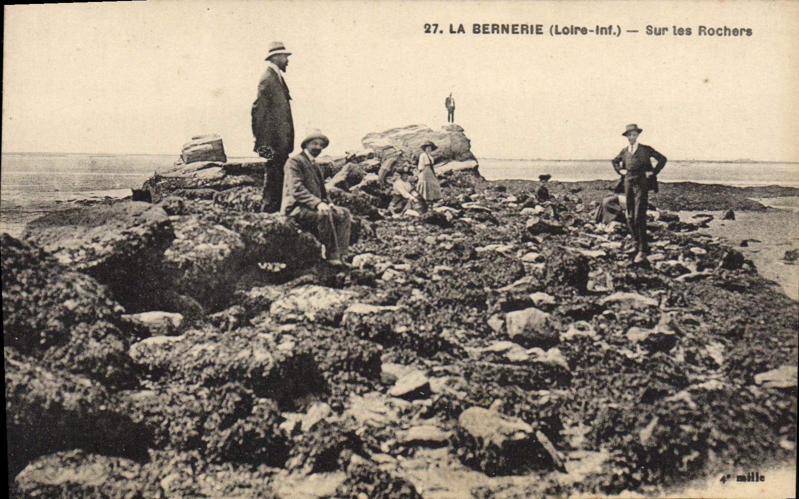 CPA La Bernerie l Inf Sur les Rochers