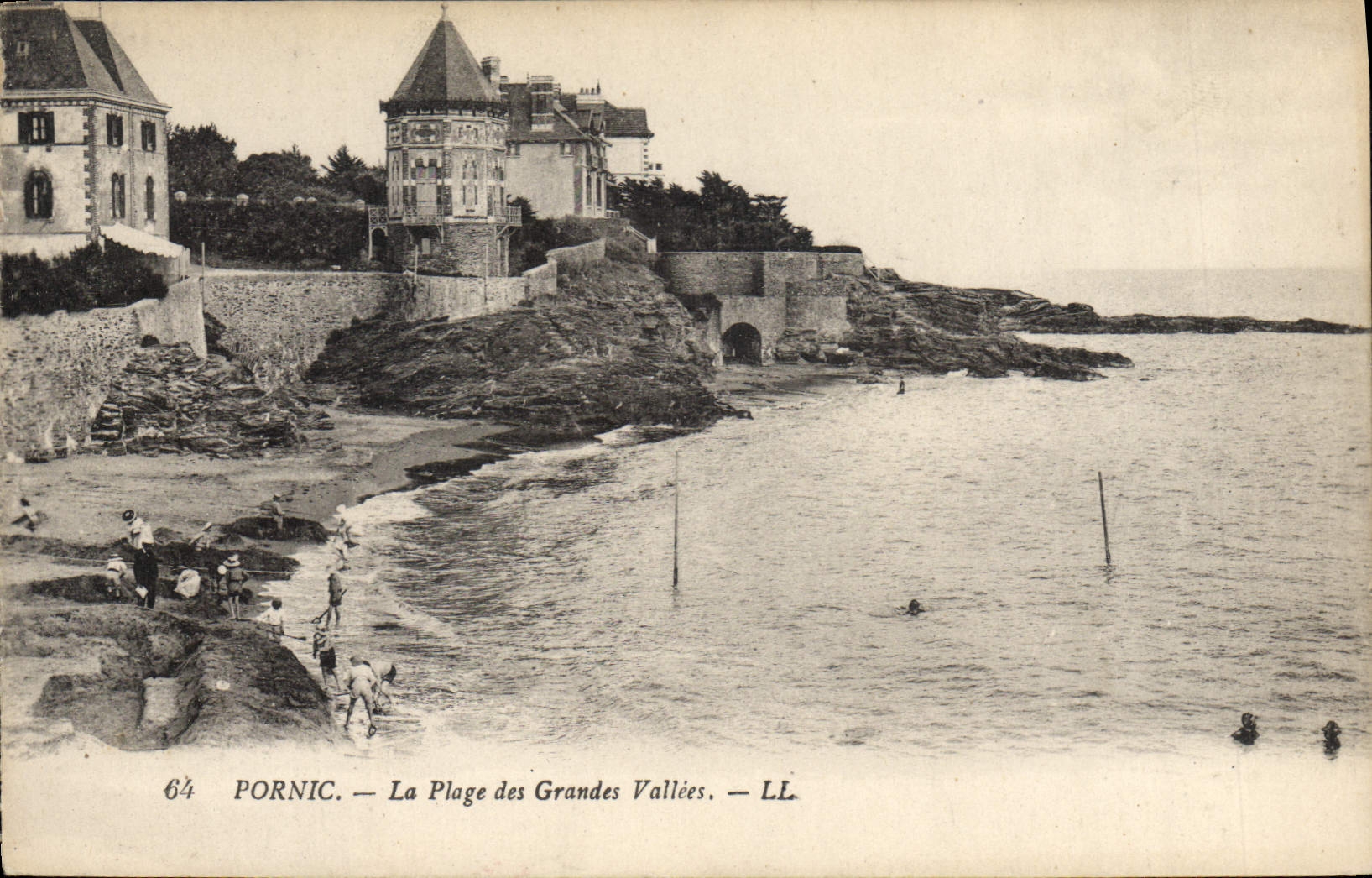 CPA Pornic la Plage des Grandes Vallées 