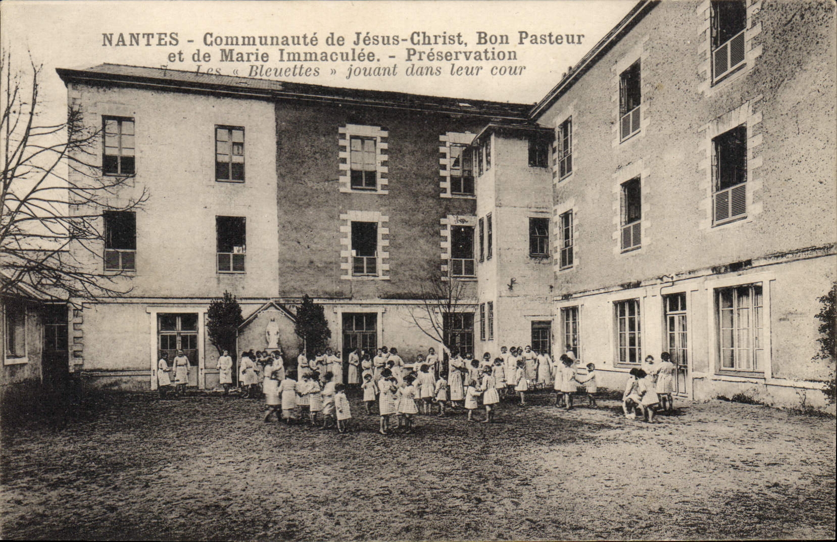 CPA Nantes Communaute de Jesus Christ Bon Pasteur et de Marie Immaculée Préservation les bleuettes j