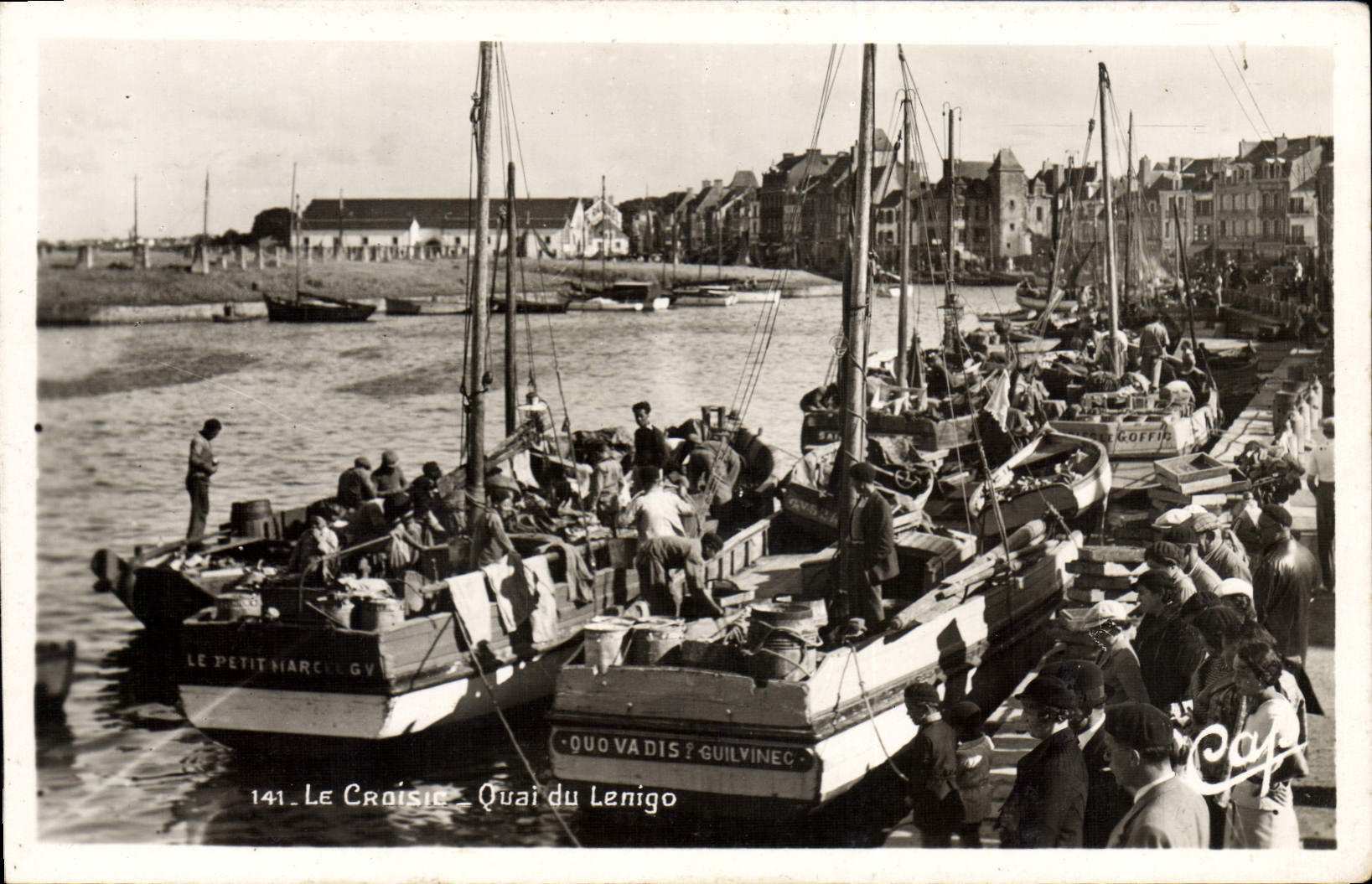CPA Le Croisic Quai du Lenigo 