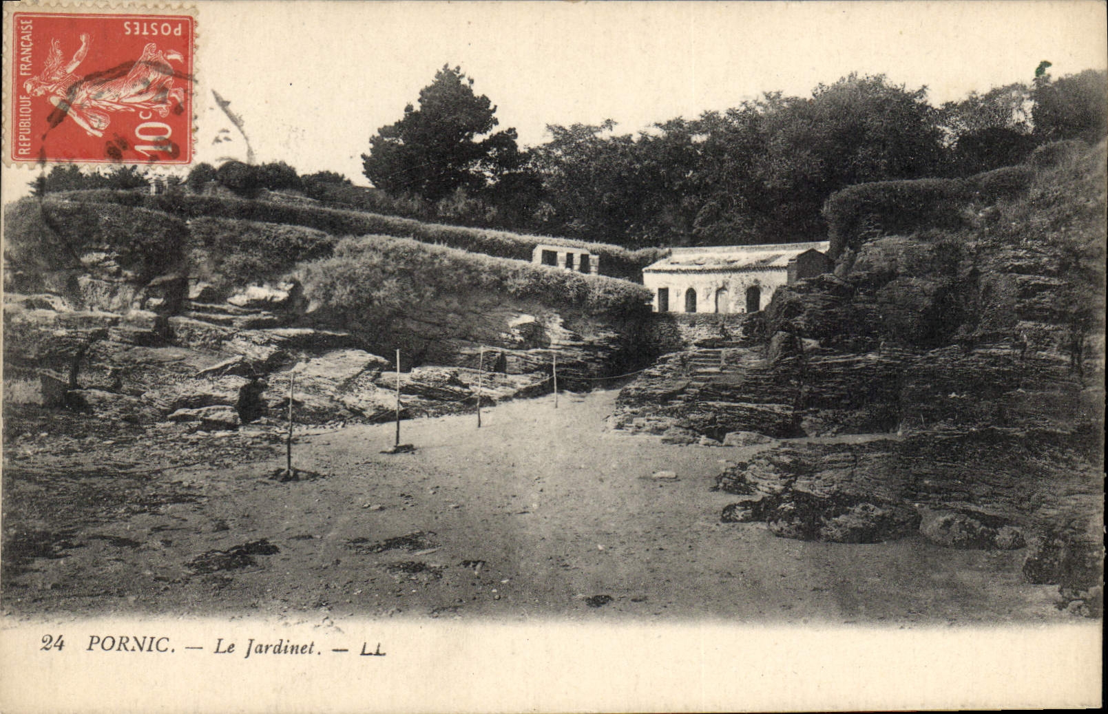 CPA Pornic Le Jardinet 
