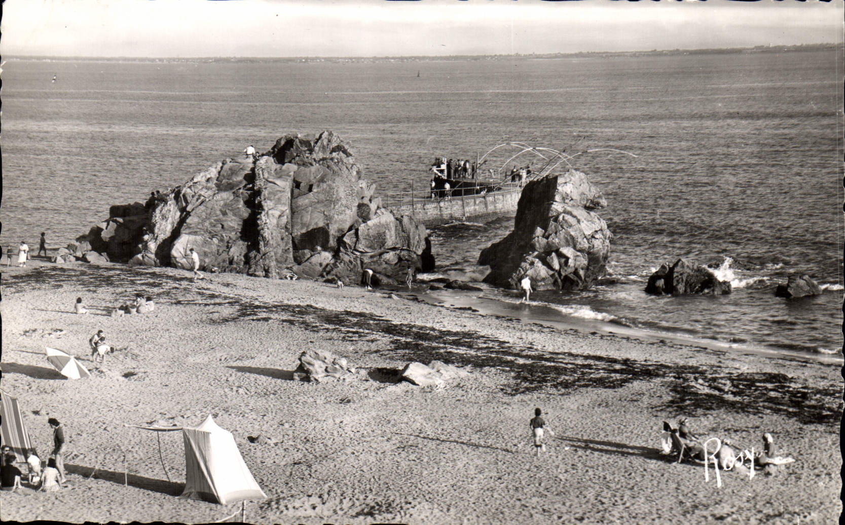 CPA Saint Marc sur Mer La Plage et la Jetee