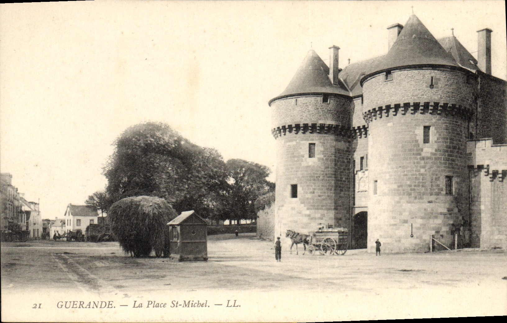 CPA Guerande La Place St Michel 