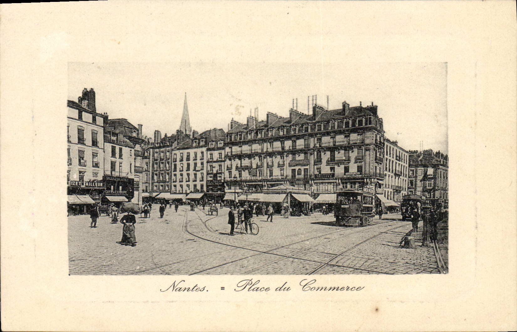 CPA Nantes Place du Commerce 