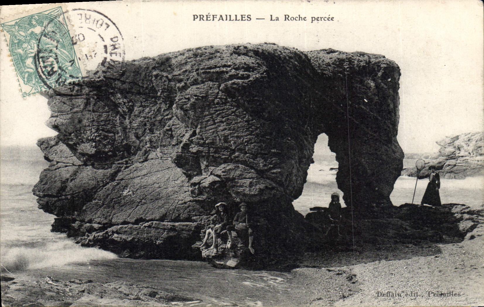 CPA Prefailles La Roche percee 