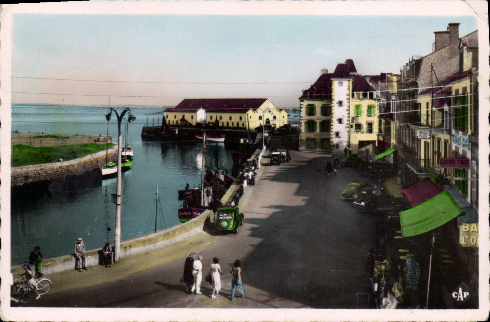 CPA Le Croisic Quai de l'Aiguillon 