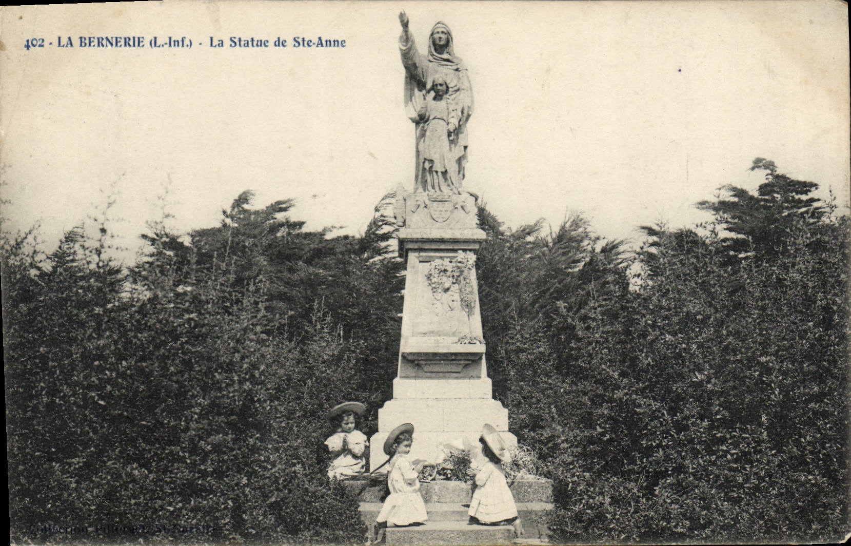 CPA La Bernerie L Inf La Statue de Ste Anne