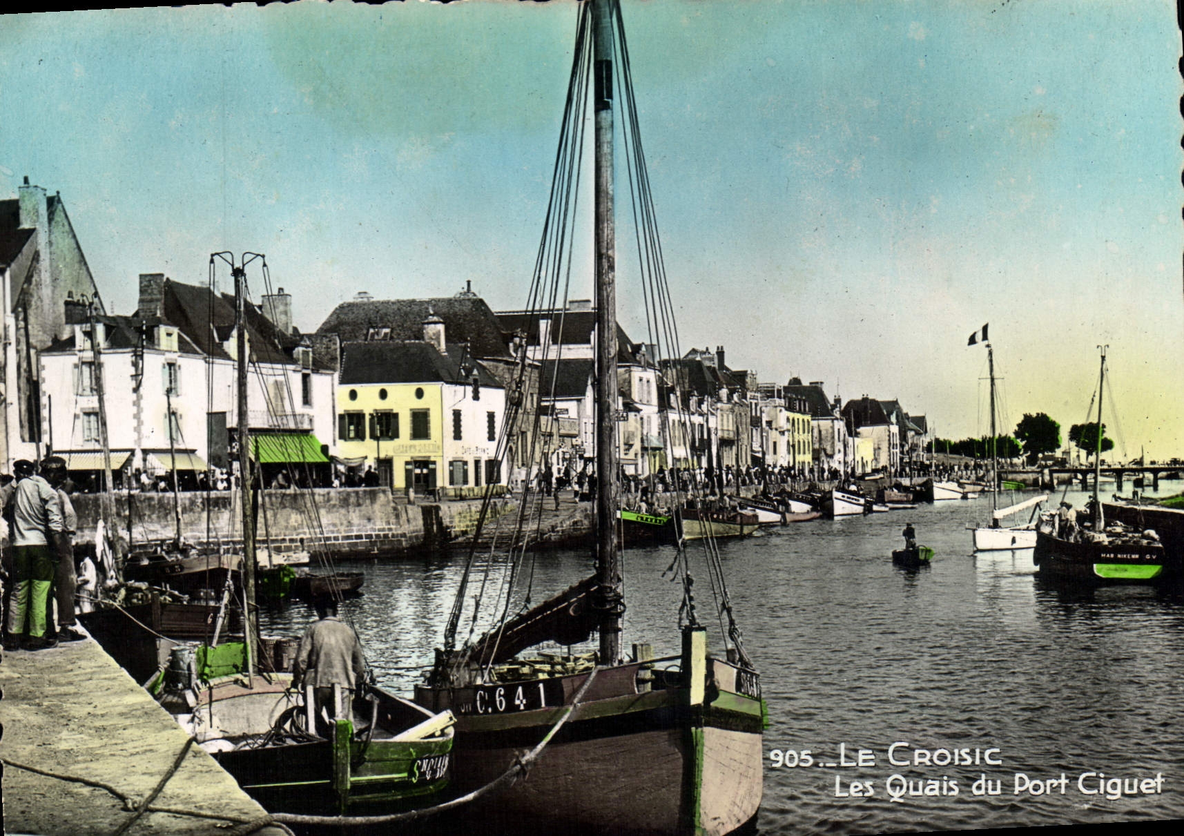 CPSM Le Croisic les Quais du port Ciguet 