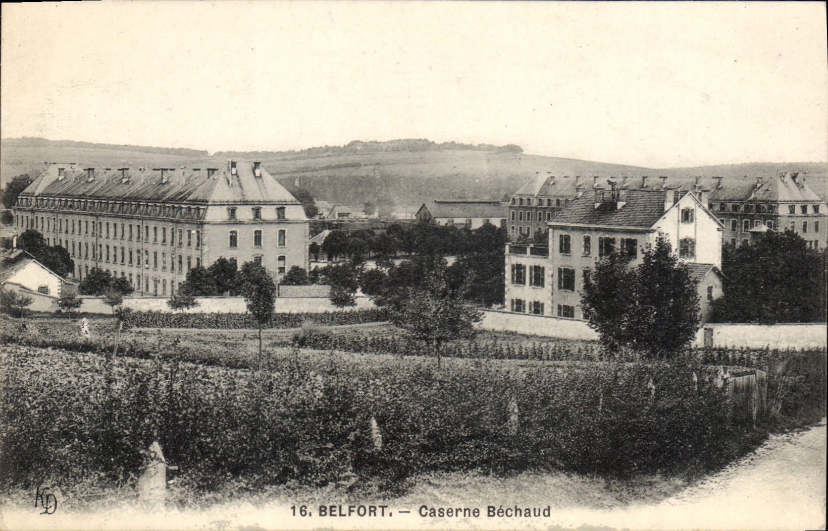 CPA Belfort Caserne Bechaud 