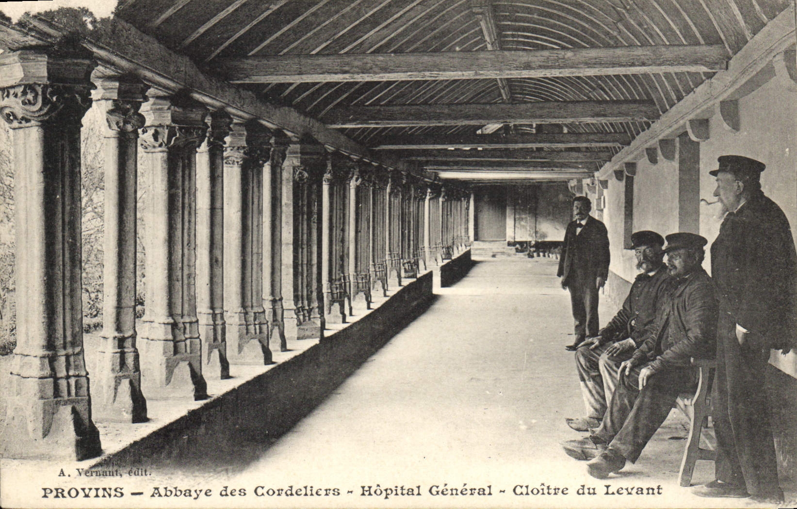 CPA Provins Abbaye des Cordeliers hopital generale Cloitre du Levant 