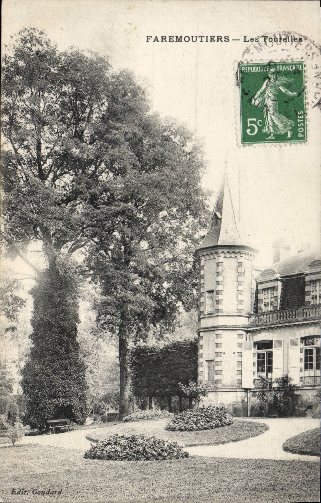 CPA Faremoutiers Les Tourelles 