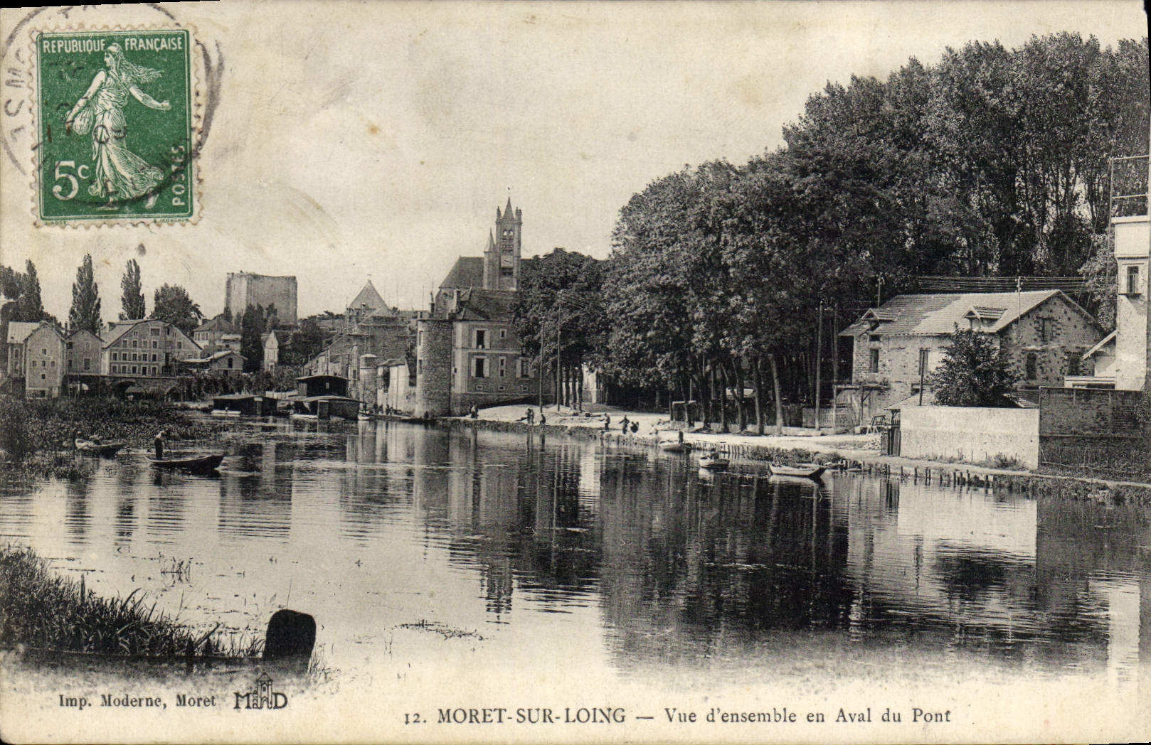 CPA Moret sur Loing Vue d'ensemble en Aval du Pont