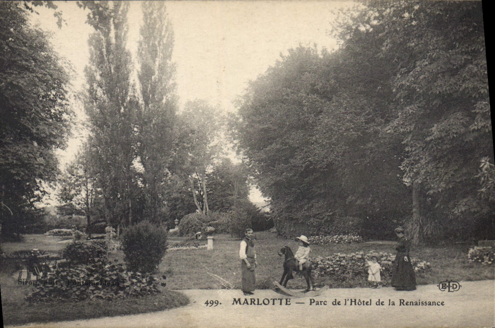 CPA Marlotte Parc de l'hotel de la Renaissance 