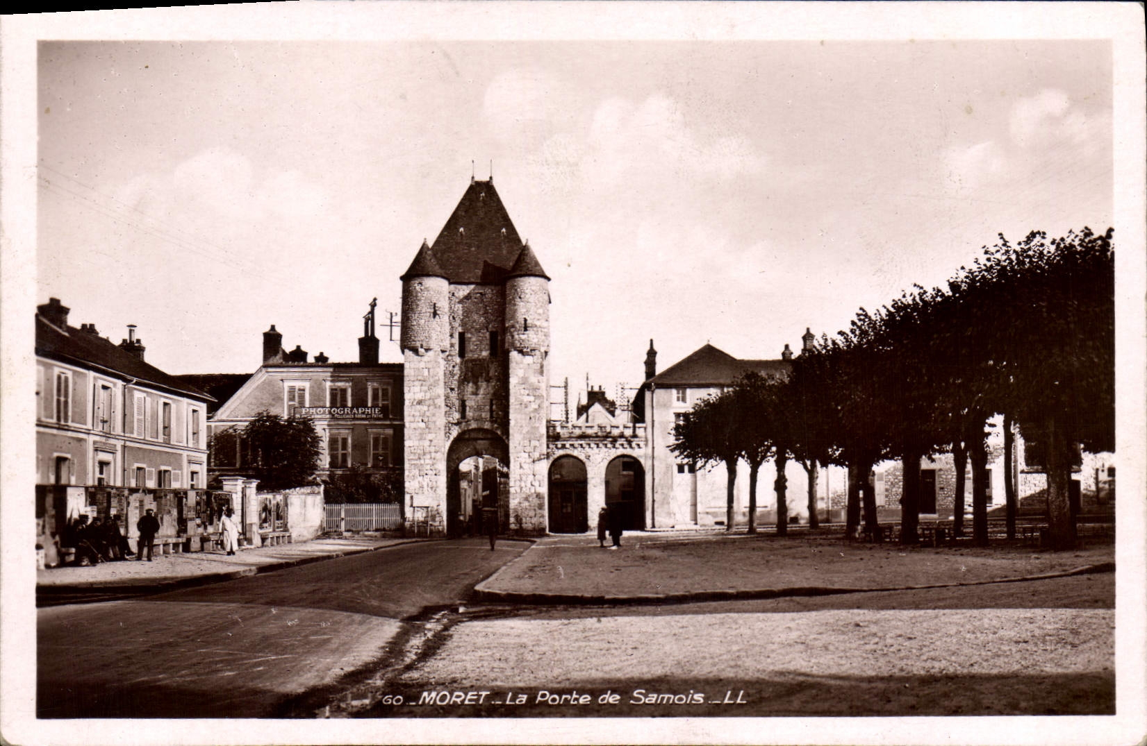 CPA Moret la porte de Samois 